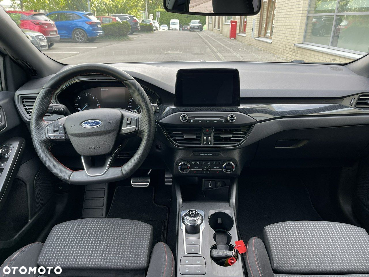 Ford Focus - 25