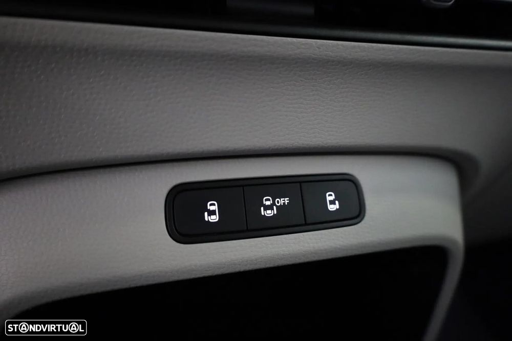 VW ID.Buzz Pro - 41