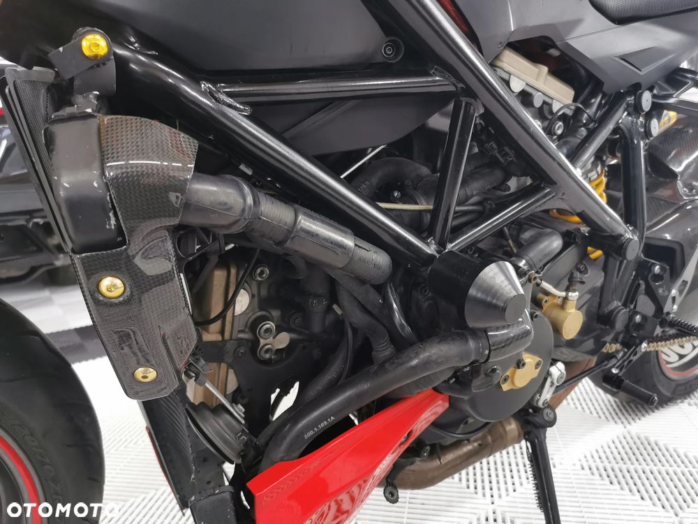 Ducati Streetfighter 1098 - 19