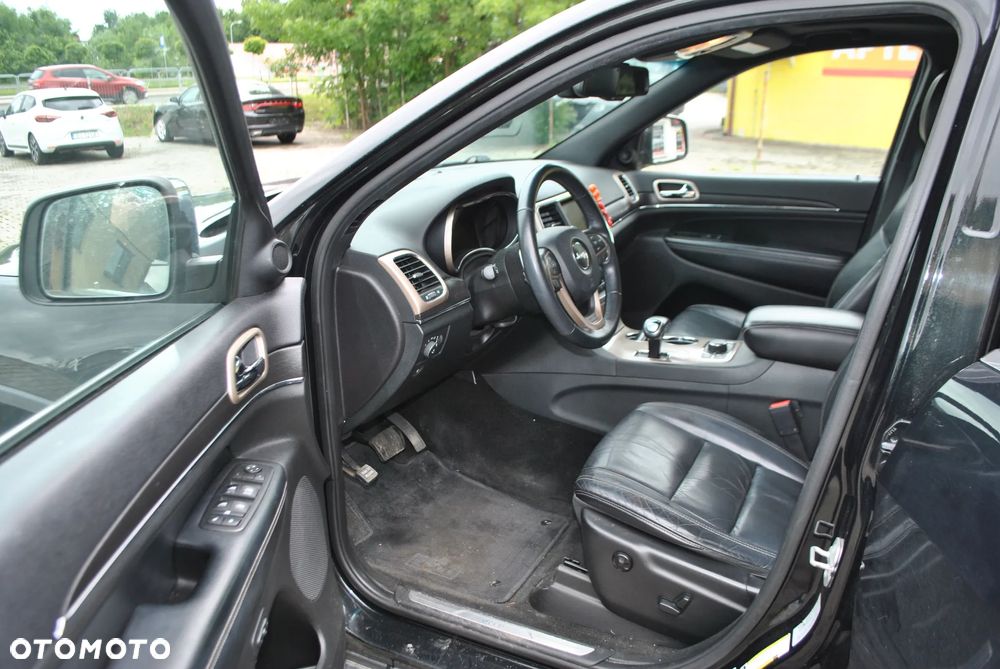 Jeep Grand Cherokee - 8