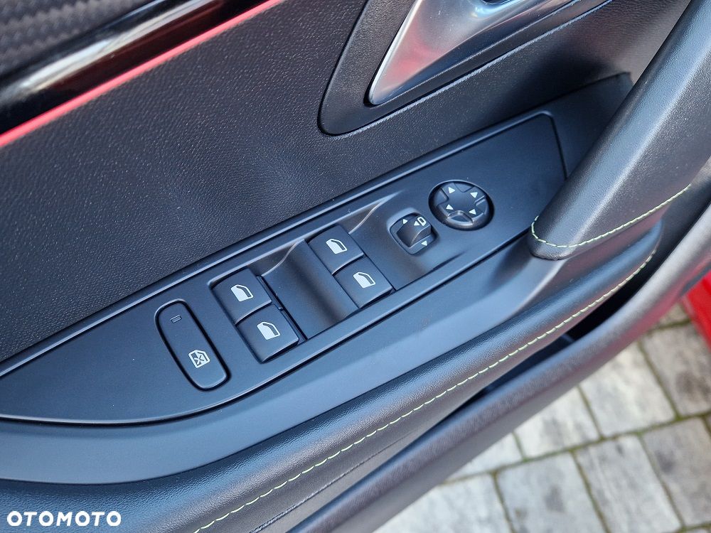 Peugeot 208 1.5 BlueHDi GT S&S - 25