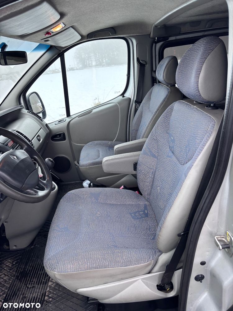 Renault Trafic Passenger - 7