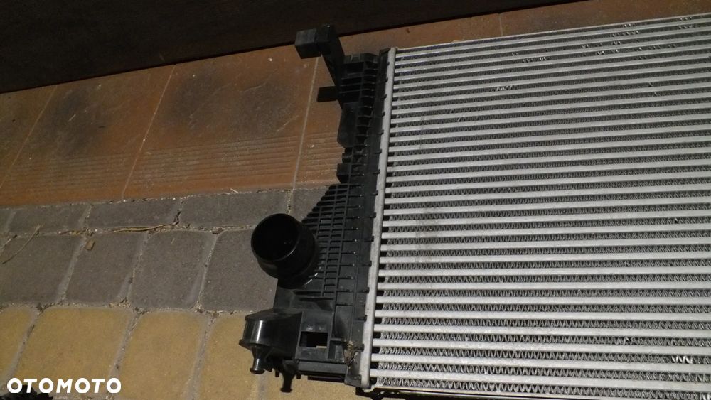 Chłodnica wody mercedes W 177 - 7