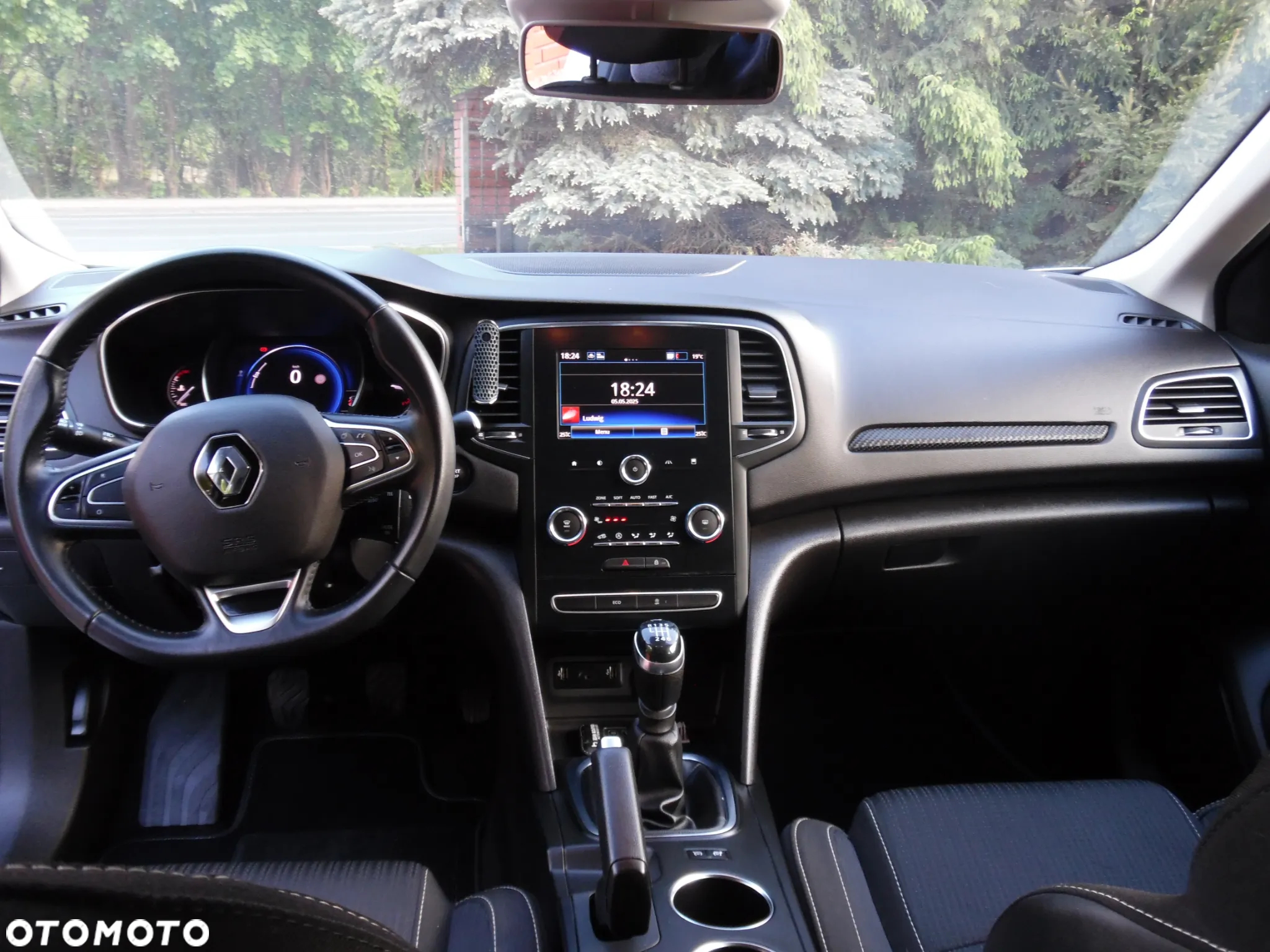 Renault Megane 1.5 dCi Business - 11