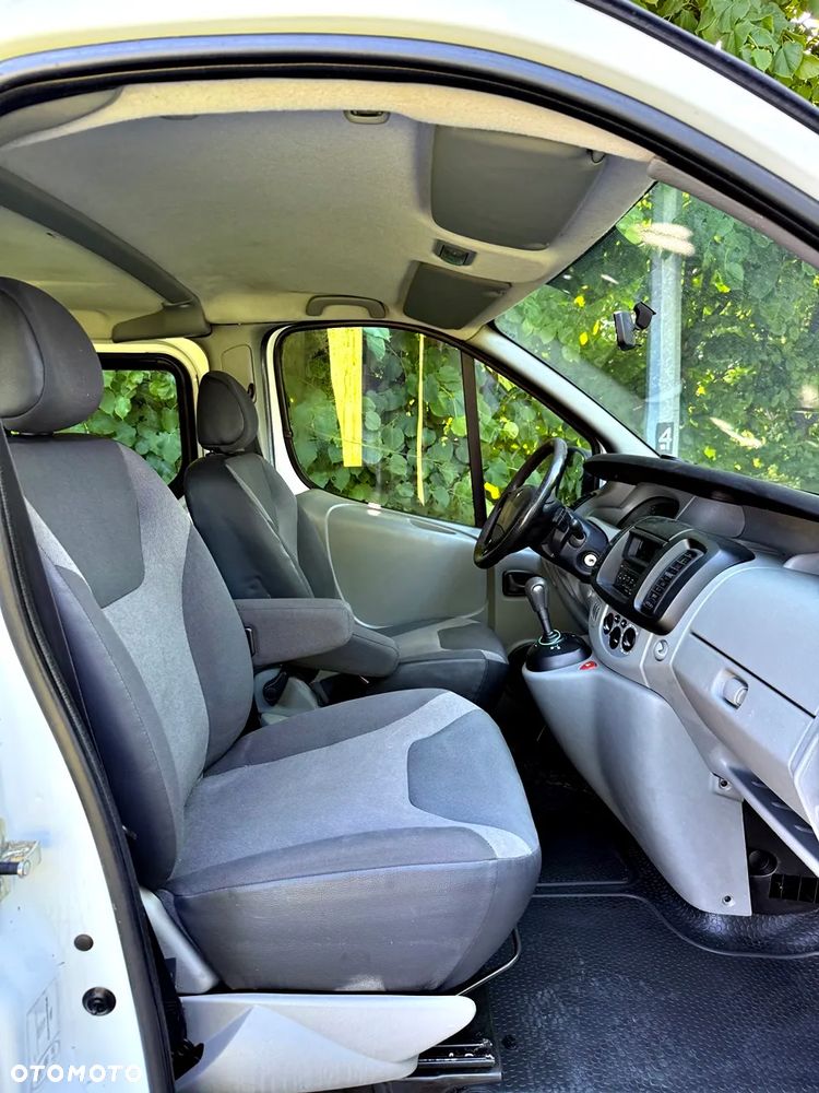 Opel vivaro - 11