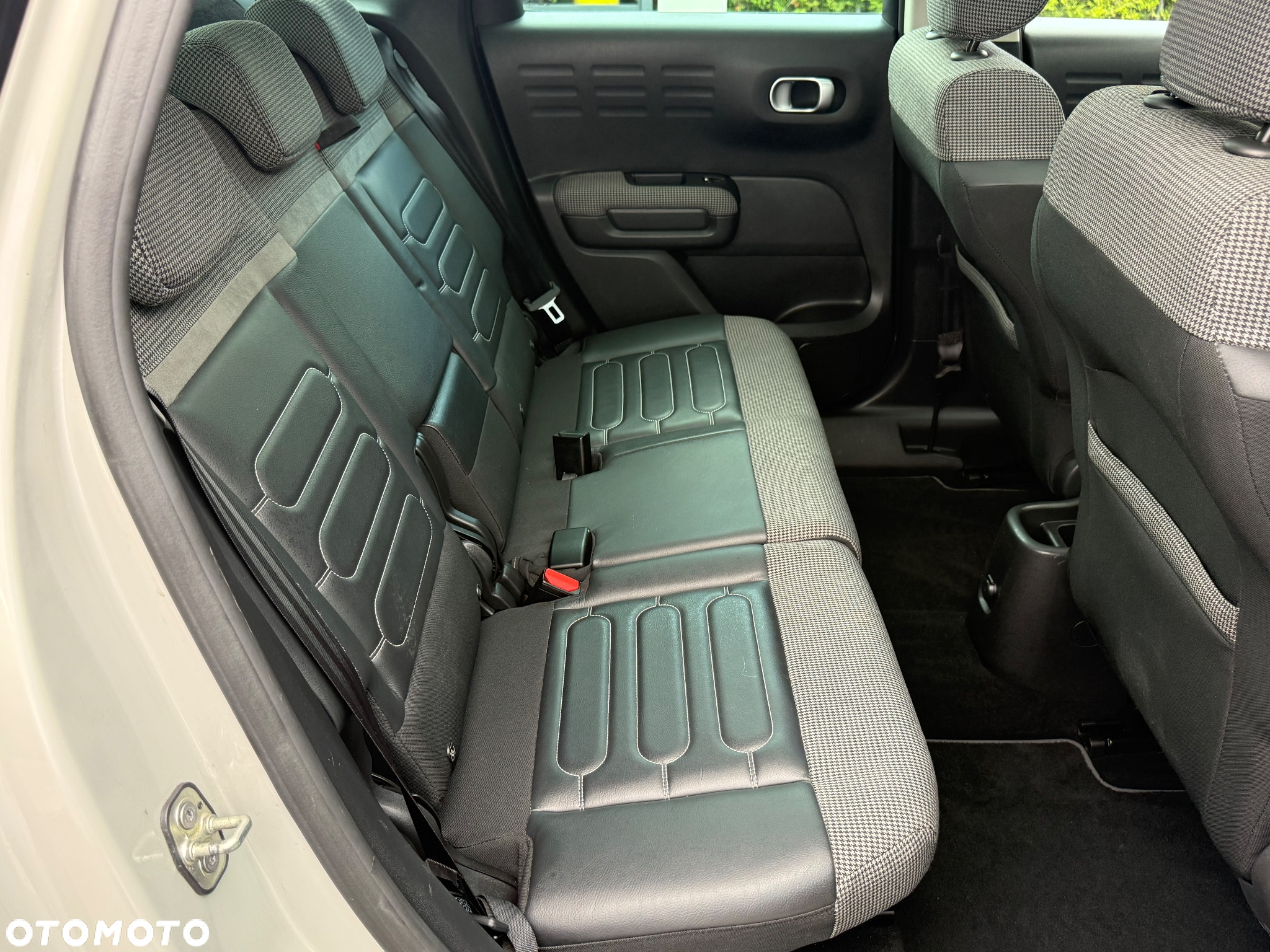 Citroën C3 Aircross BlueHDI 120 Stop & Start Shine - 26