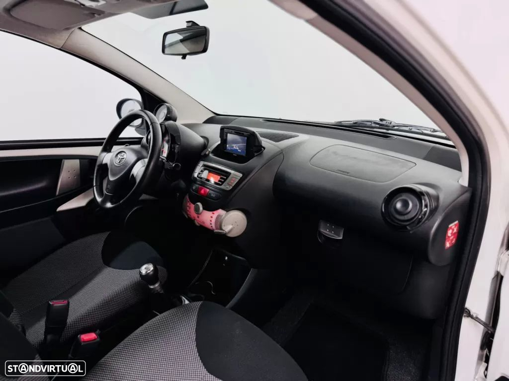 Toyota Aygo 1.0 Power Pack+AC+JLL+VSC - 44