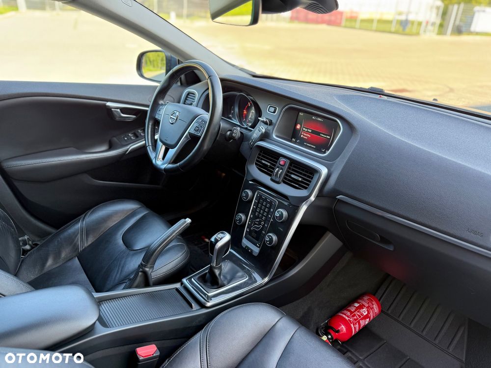 Volvo V40 D2 Drive-E SCR Momentum - 16