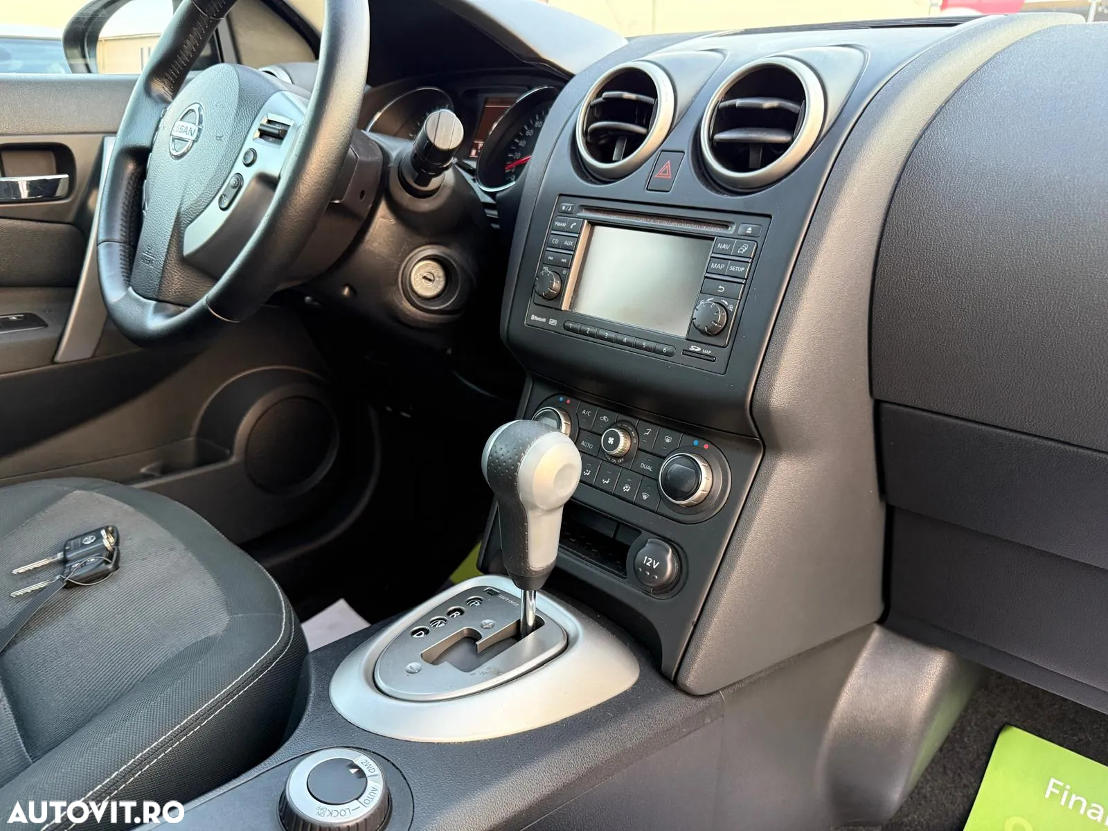 Nissan Qashqai 2.0 dCi DPF 4x4 Aut tekna - 24