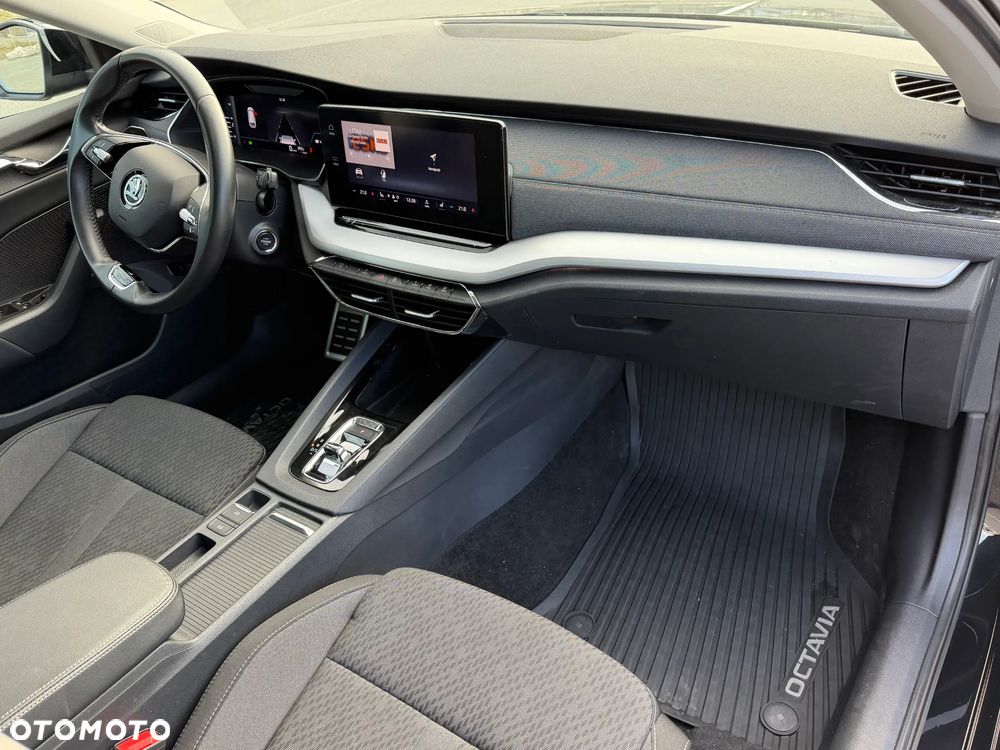 Skoda Octavia 2.0 TDI Drive Selection DSG - 14