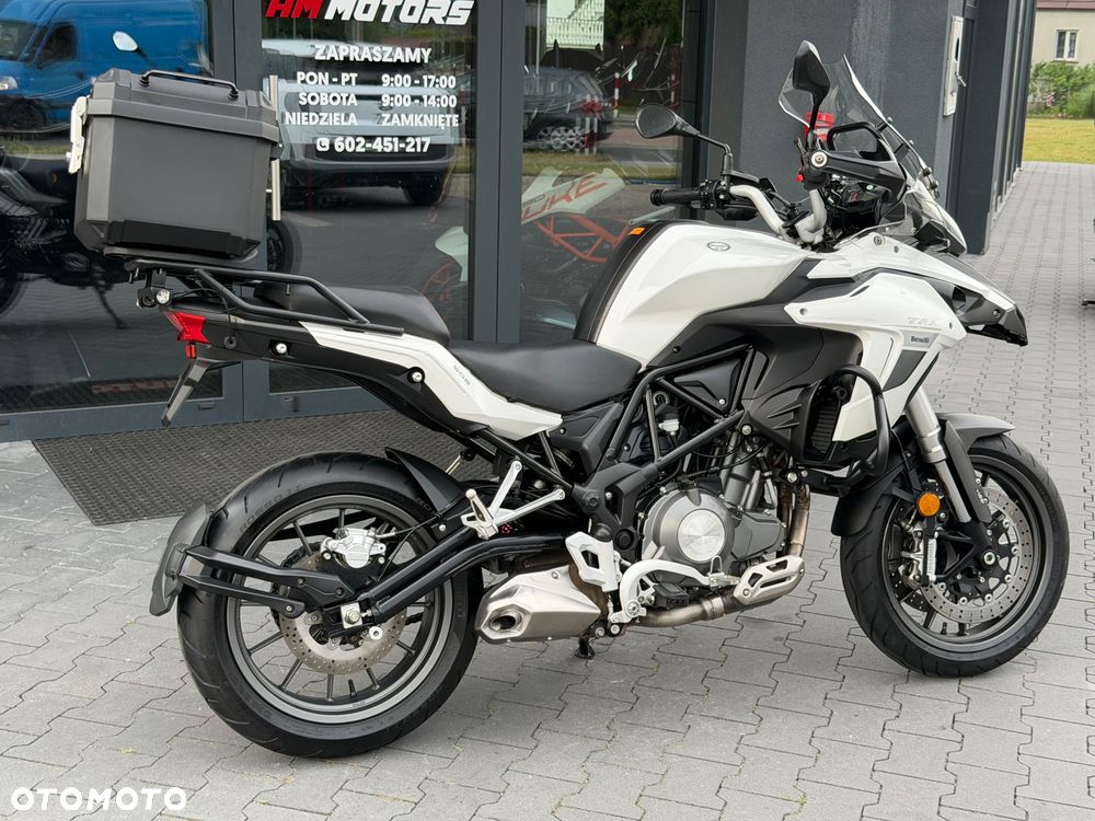 Benelli TRK 502 - 4