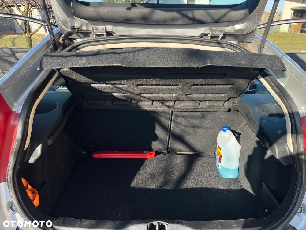 Citroën C4 1.6 16V Impress - 14