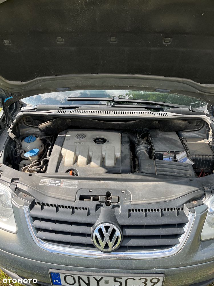Volkswagen Touran - 7