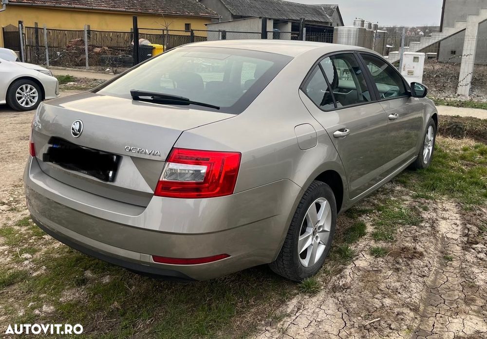 Skoda Octavia 2.0 TDI Style - 4