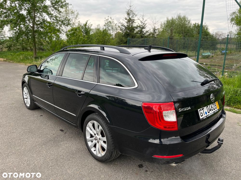 Skoda Superb 2.0 TDI Green tec DSG Ambition - 4