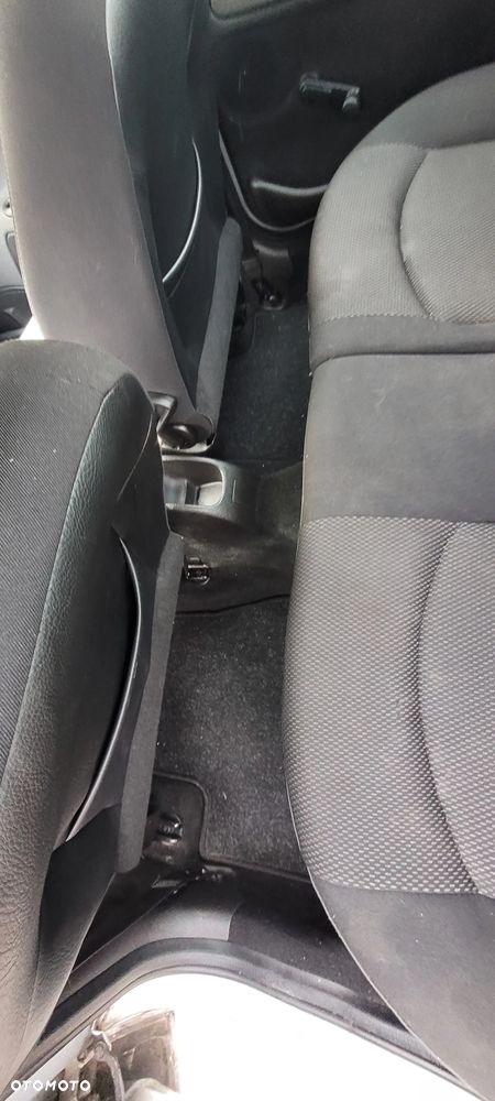 Peugeot 206 75 JBL - 29