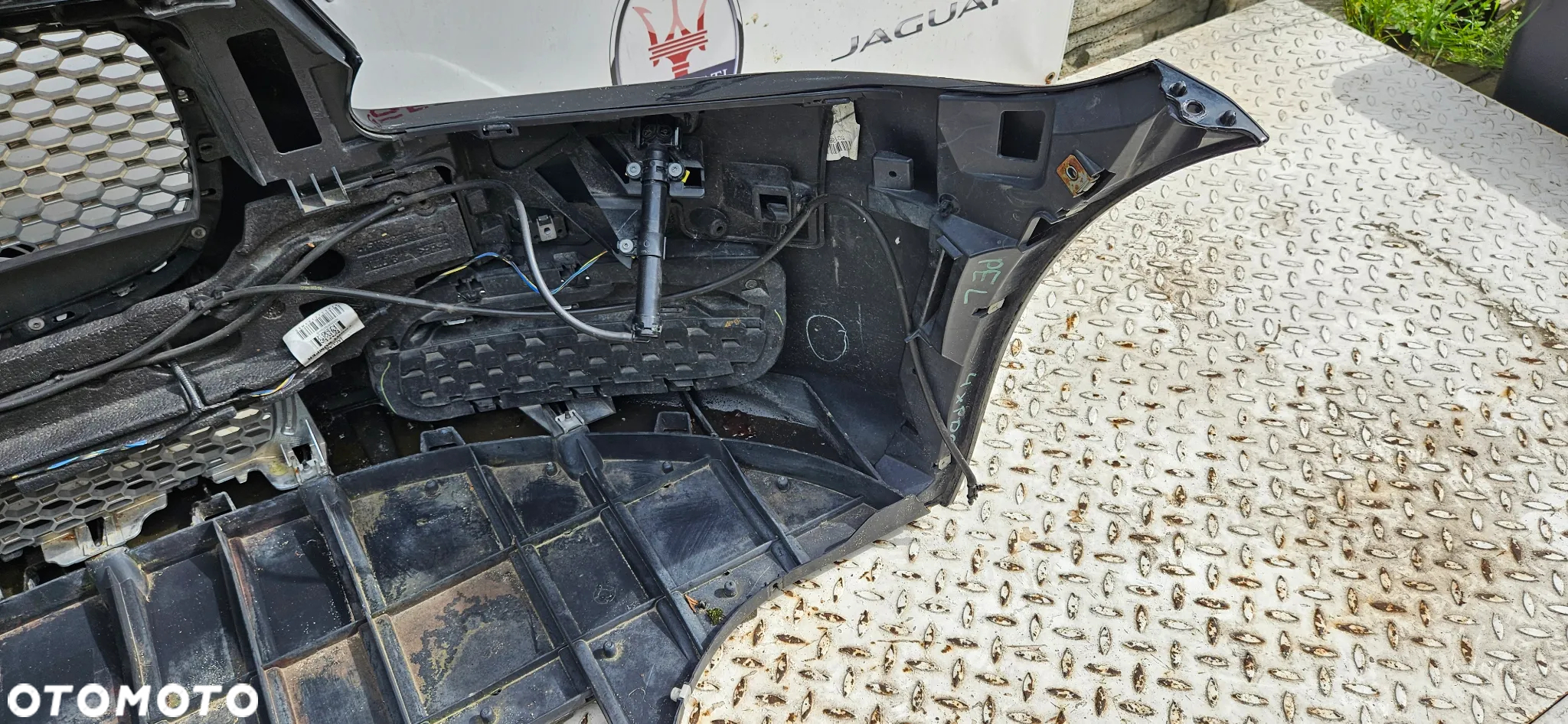 Jaguar XJ 351 LIFT 2015-2019 Kompletny zderzak przedni Zderzak przód 4x PDC KOLOR PEL - 18