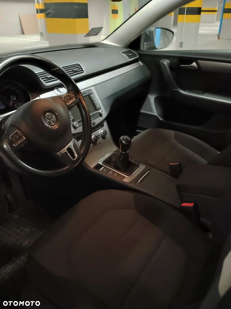 Volkswagen Passat 1.6 TDI Trendline CityLine - 9