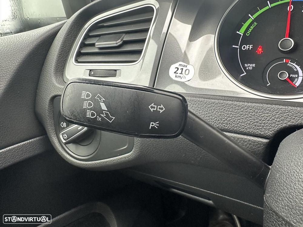 VW e-Golf AC/DC - 25