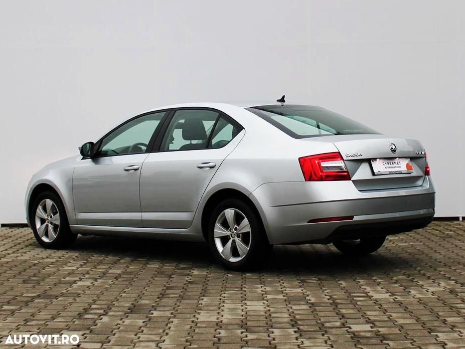 Skoda Octavia 2.0 TDI Ambition - 3