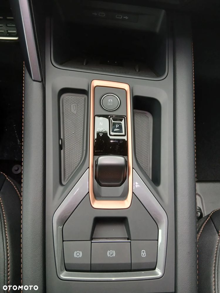 Cupra Leon 1.5 eTSI DSG - 19