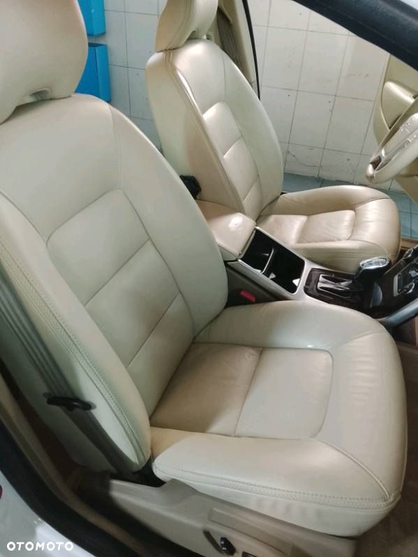 Volvo XC 70 T6 AWD Summum - 28