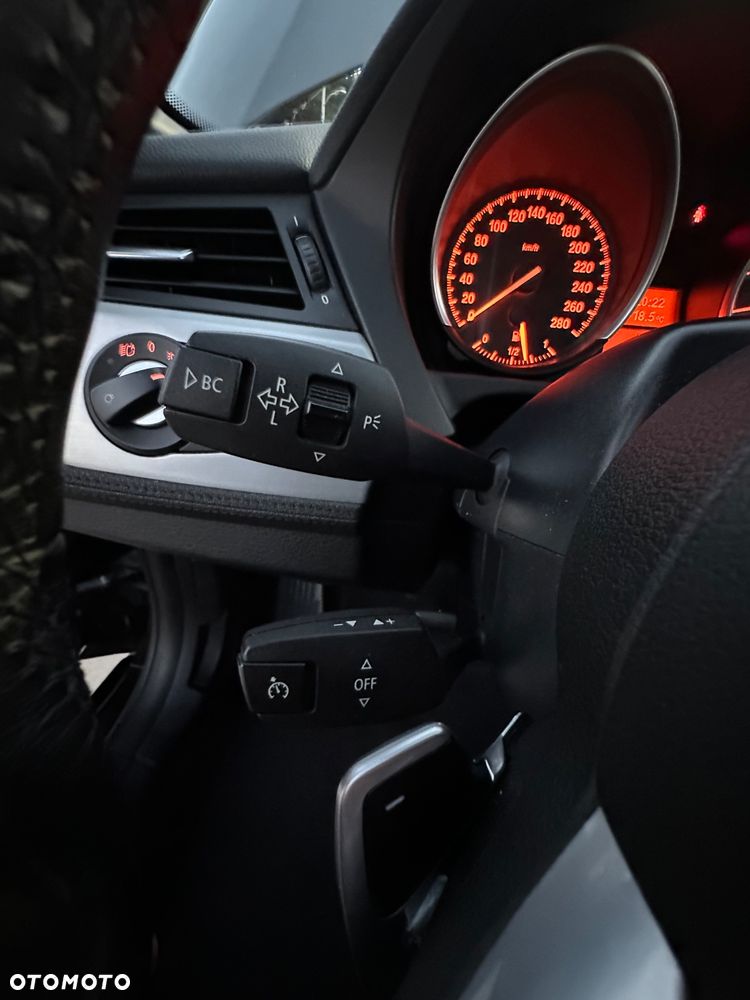 BMW Z4 sDrive20i - 33