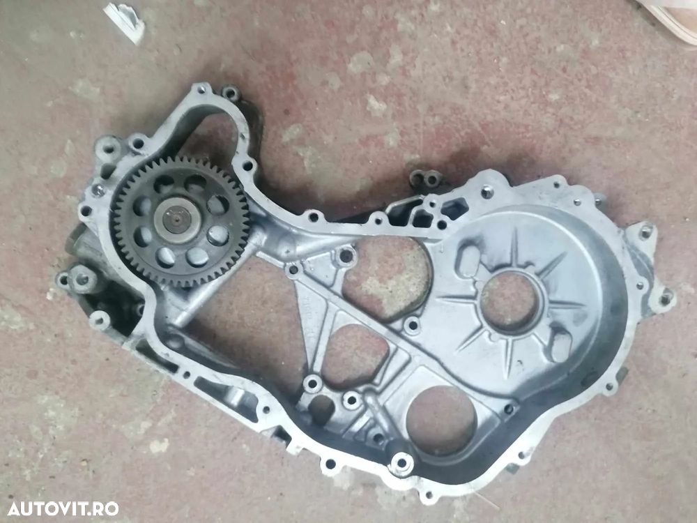 Capac distributie cu pompa ulei toyota land cruiser, hilux, hiace 3.0 d 2002-2010