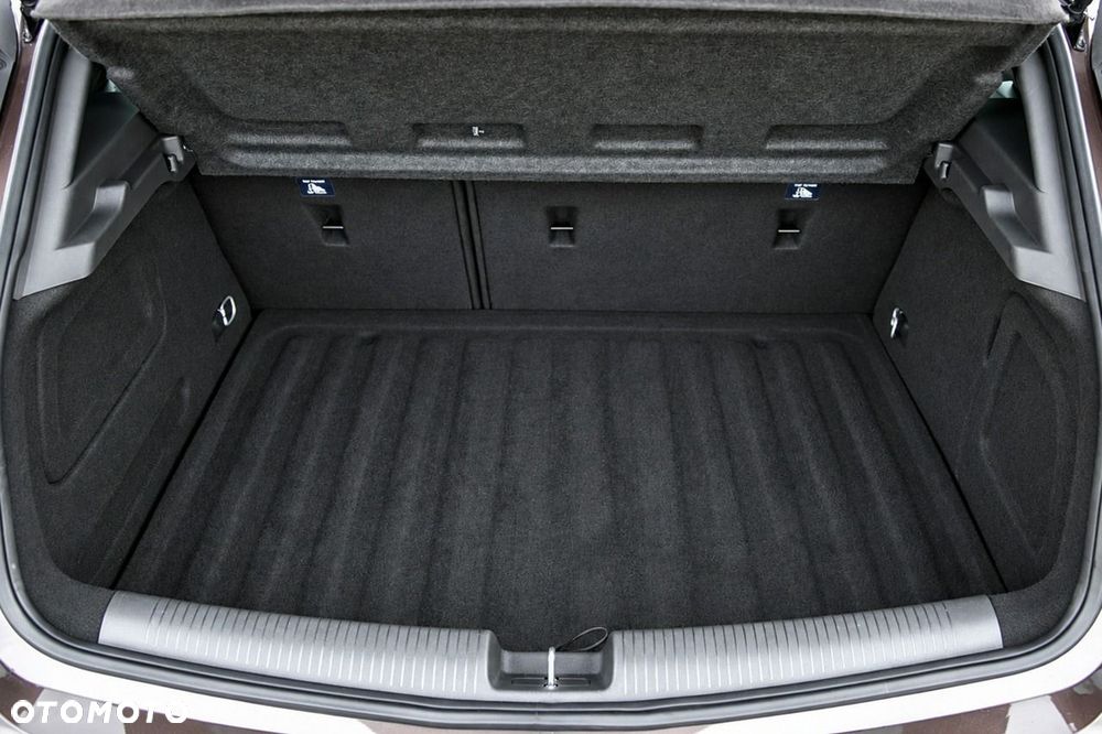 Opel Astra 1.4 T Elite - 24