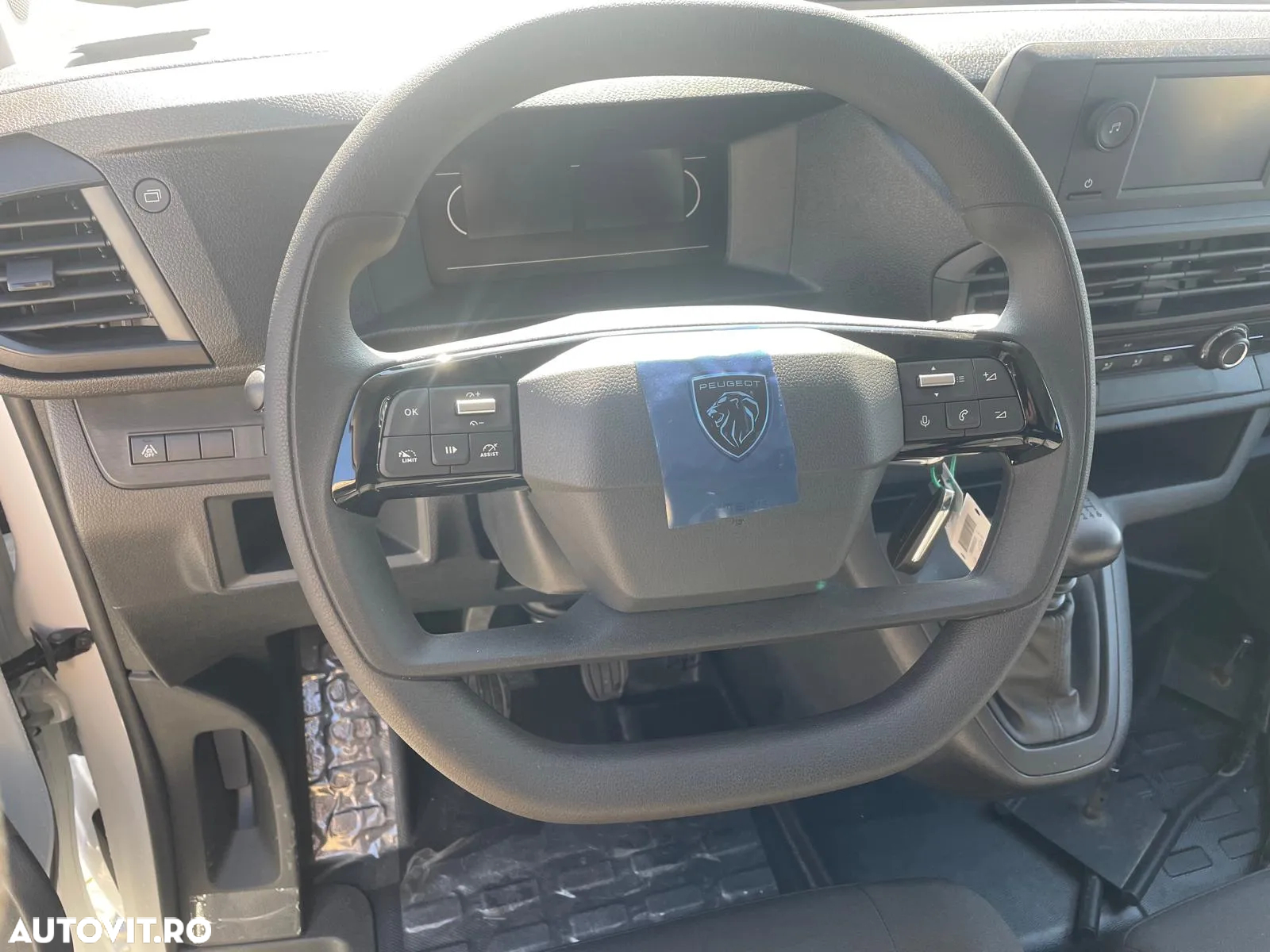 Peugeot EXPERT - 16