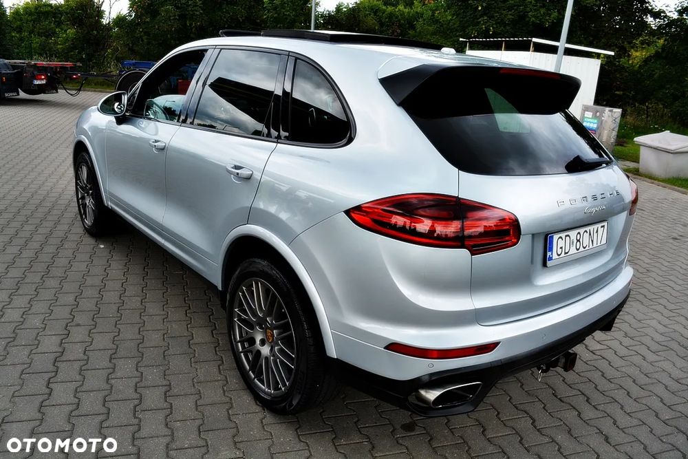 Porsche Cayenne Platinum Edition - 23