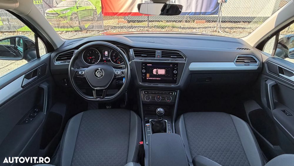 Volkswagen Tiguan - 17