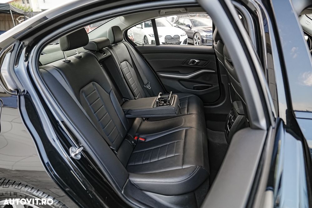 BMW Seria 3 318i Aut. Advantage - 23