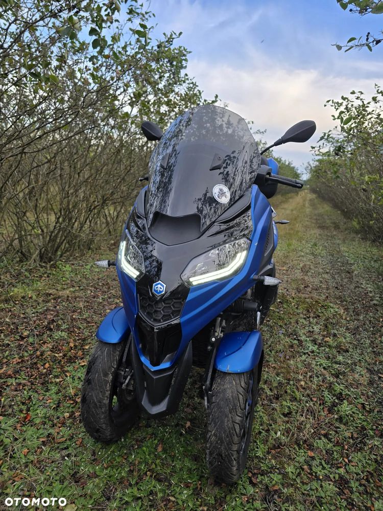 Piaggio MP-3 - 3