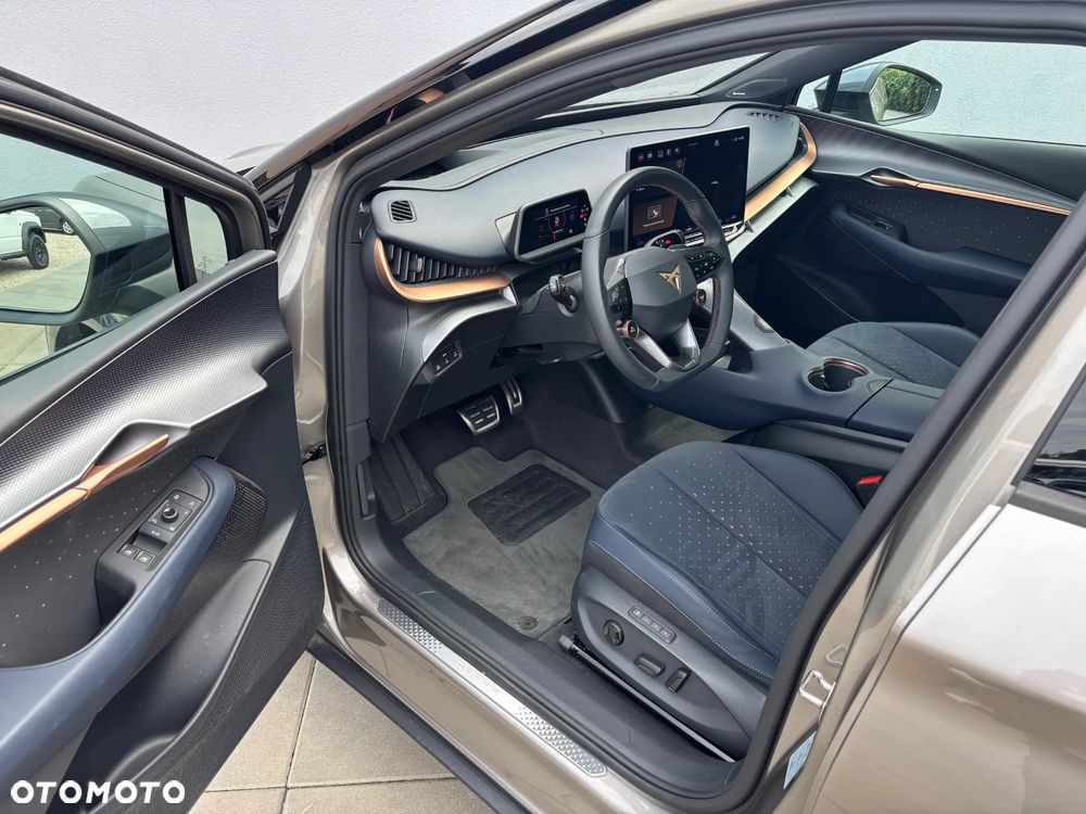 Cupra Tavascan 82kWh 4Drive VZ - 9