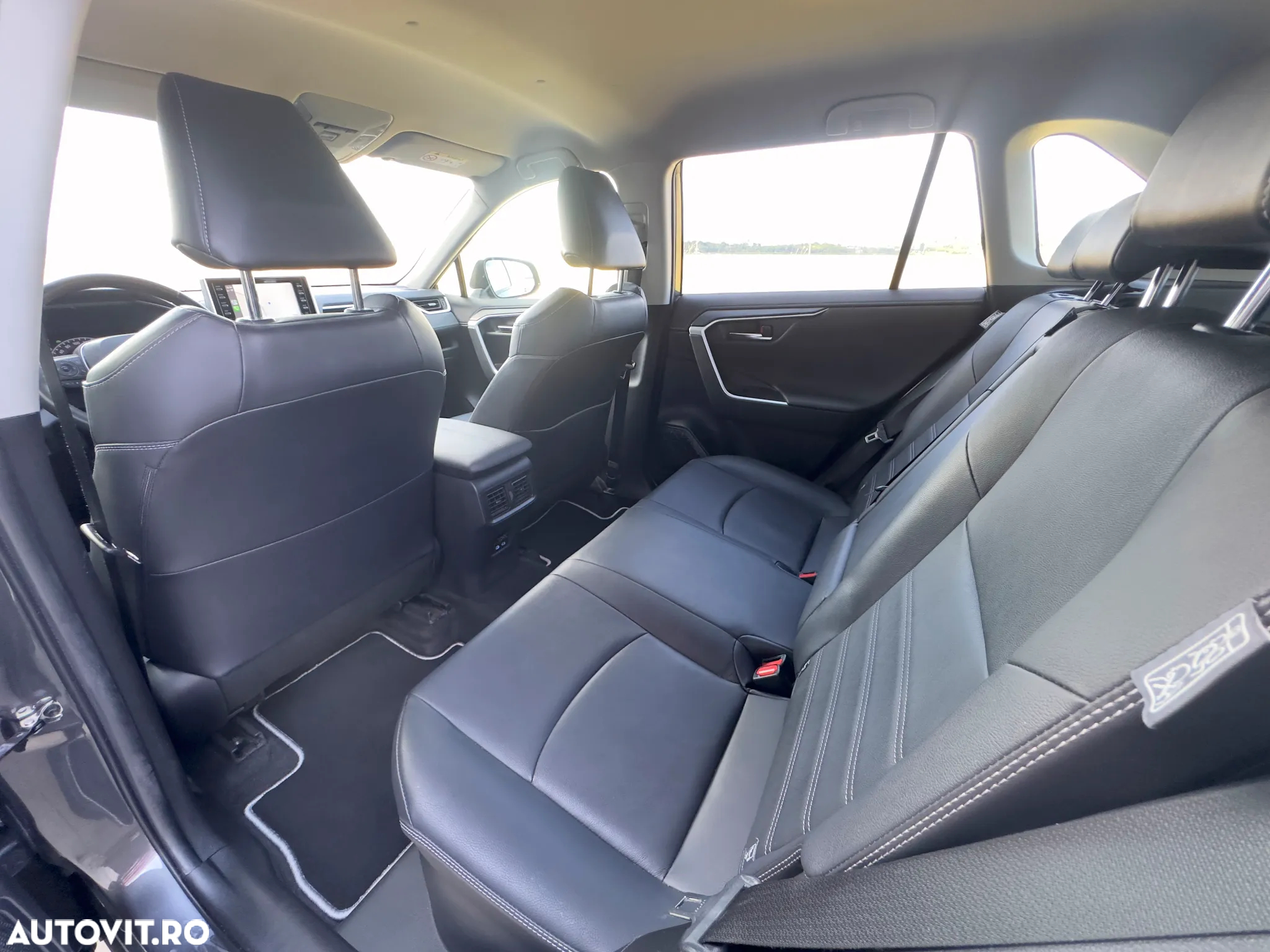 Toyota RAV4 2.5 Hybrid VVT-iE 4x2 Dynamic - 16