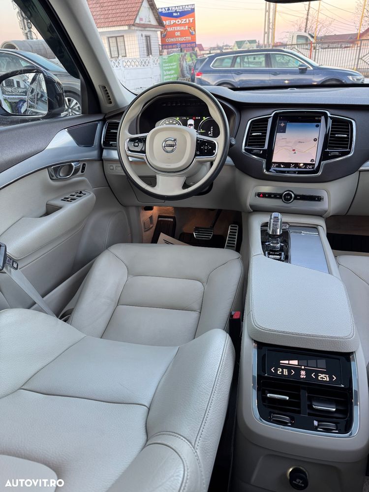 Volvo XC 90 - 17