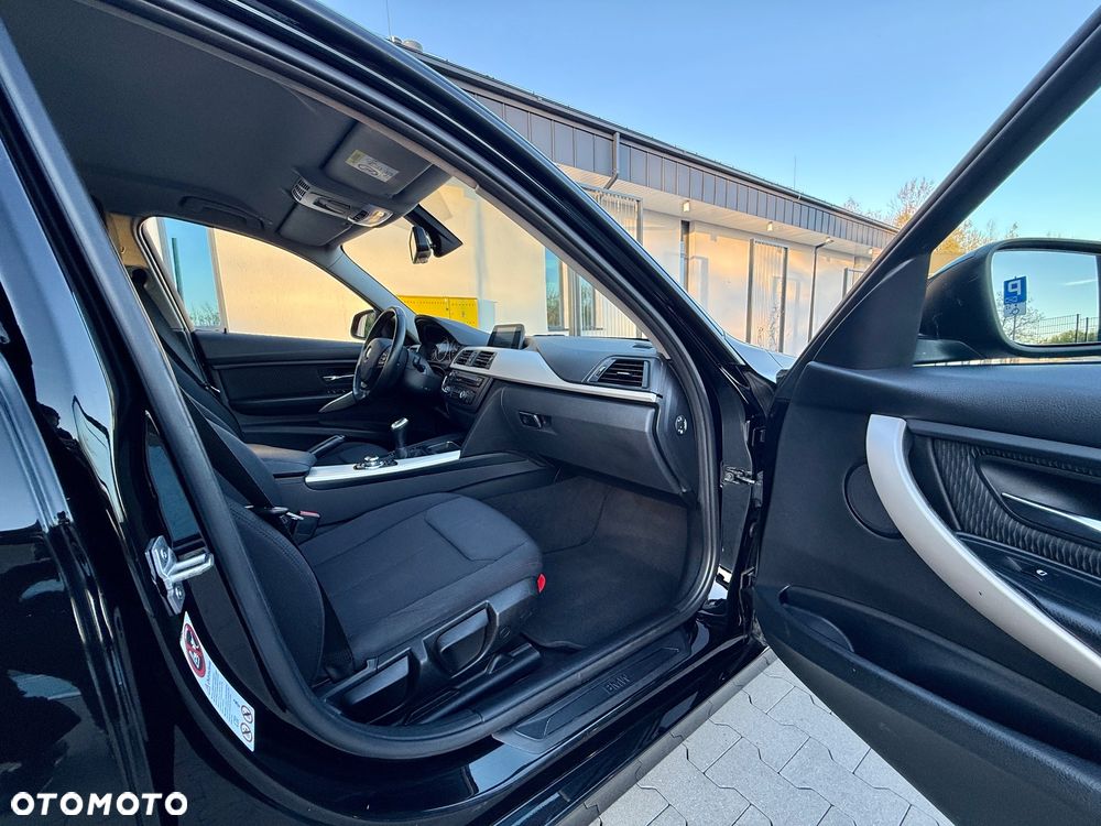 BMW Seria 3 316d - 20