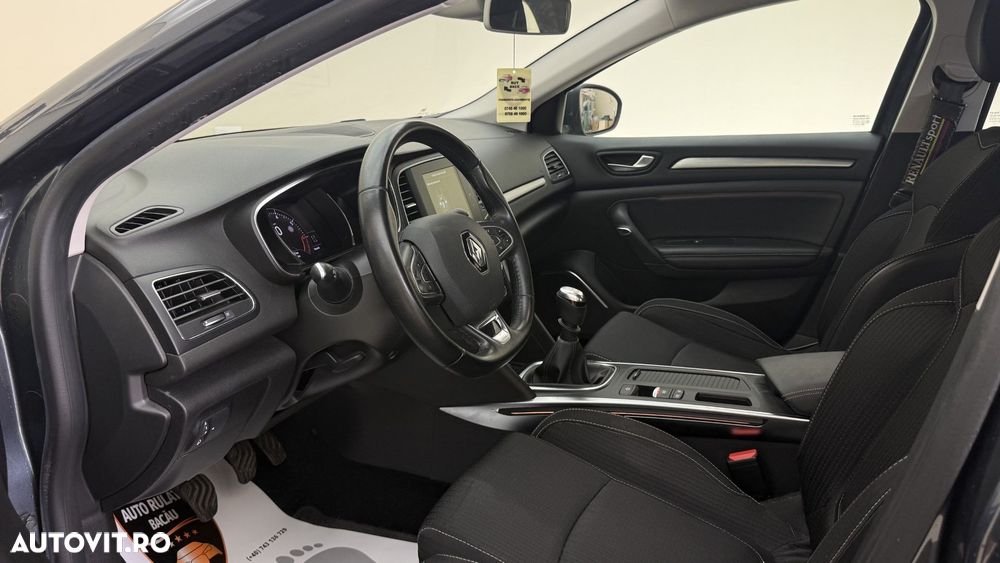 Renault Megane TCe GPF Business - 12