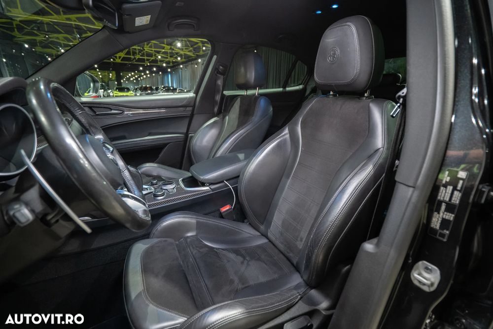 Alfa Romeo Stelvio 2.9 V6 Turbo AWD AT8 Quadrifoglio - 20