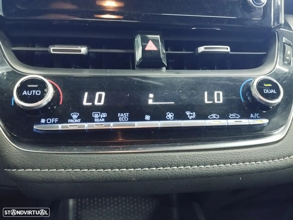 Toyota Corolla 1.8 Hybrid Comfort - 26