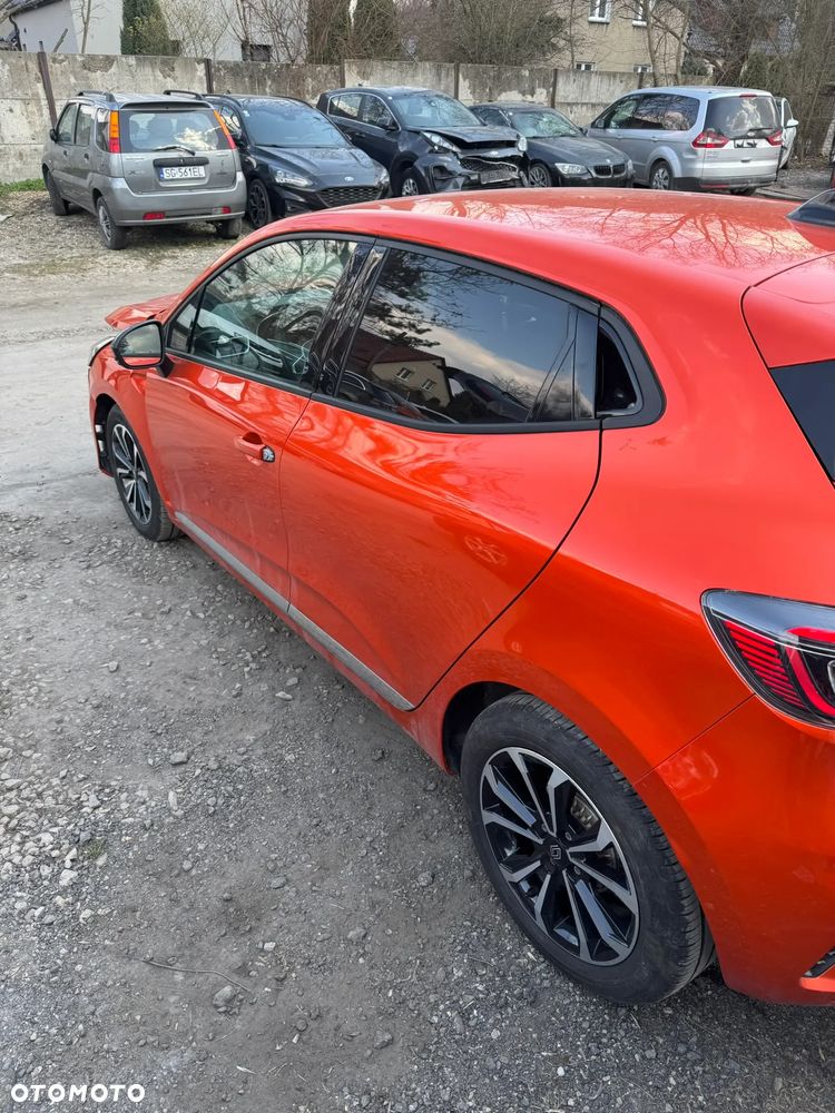 Renault Clio 1.0 TCe Techno - 11