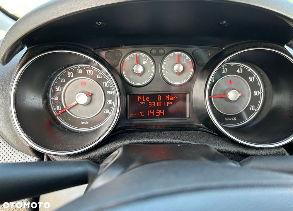 Fiat Punto Evo 1.4 8V Estiva Blue&Me - 22