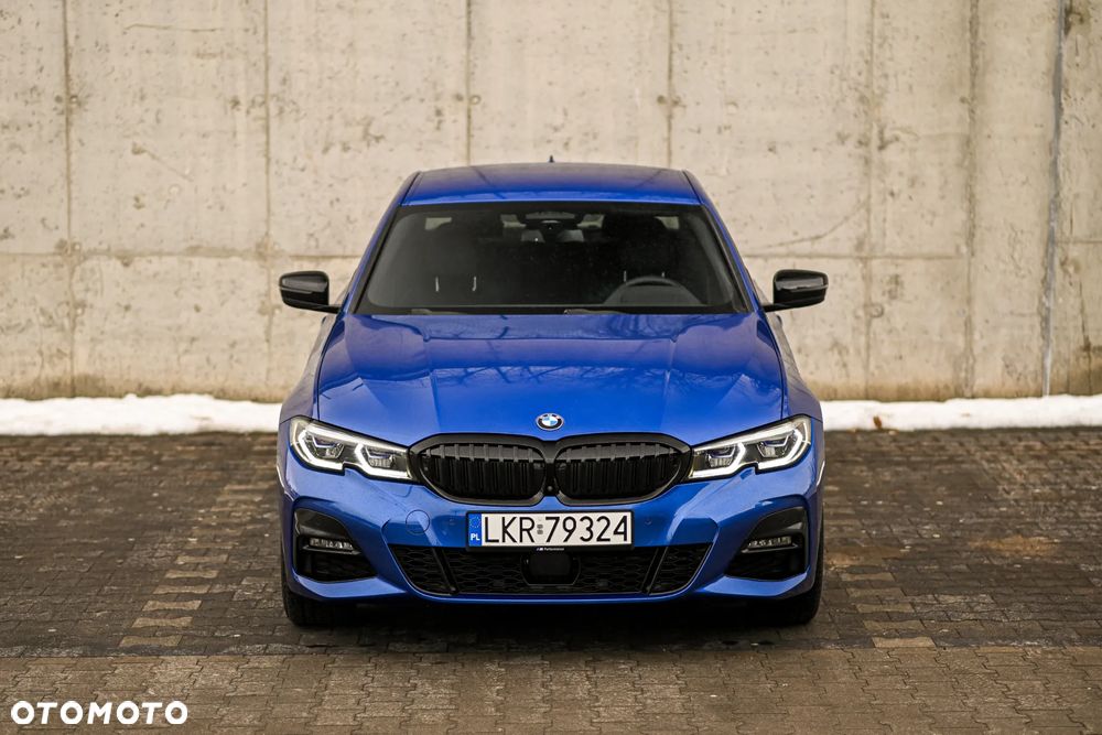 BMW Seria 3 330e M Sport - 5