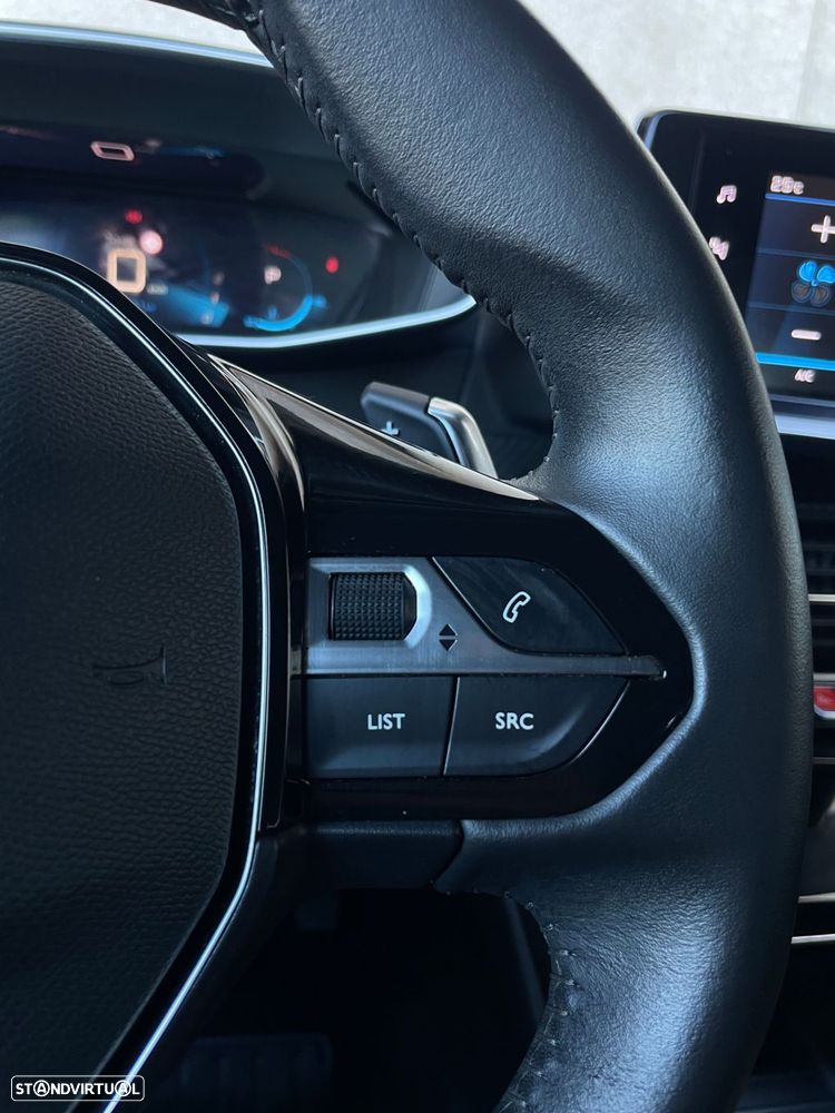 Peugeot 2008 1.2 PureTech Allure EAT8 - 10