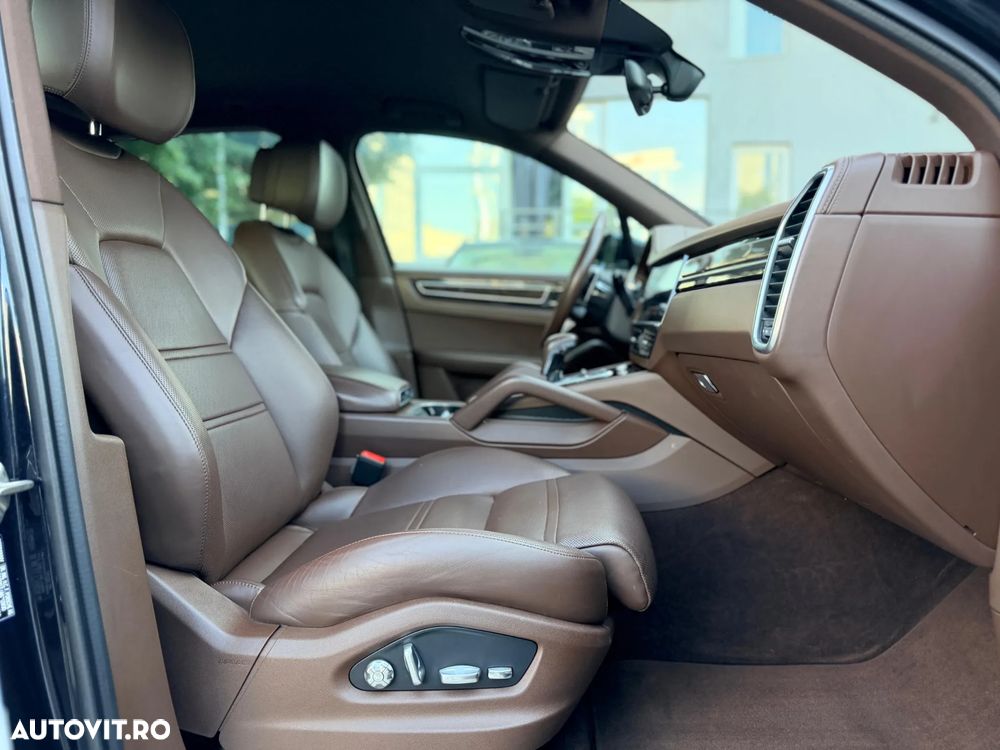 Porsche Cayenne E-Hybrid Tiptronic S - 13