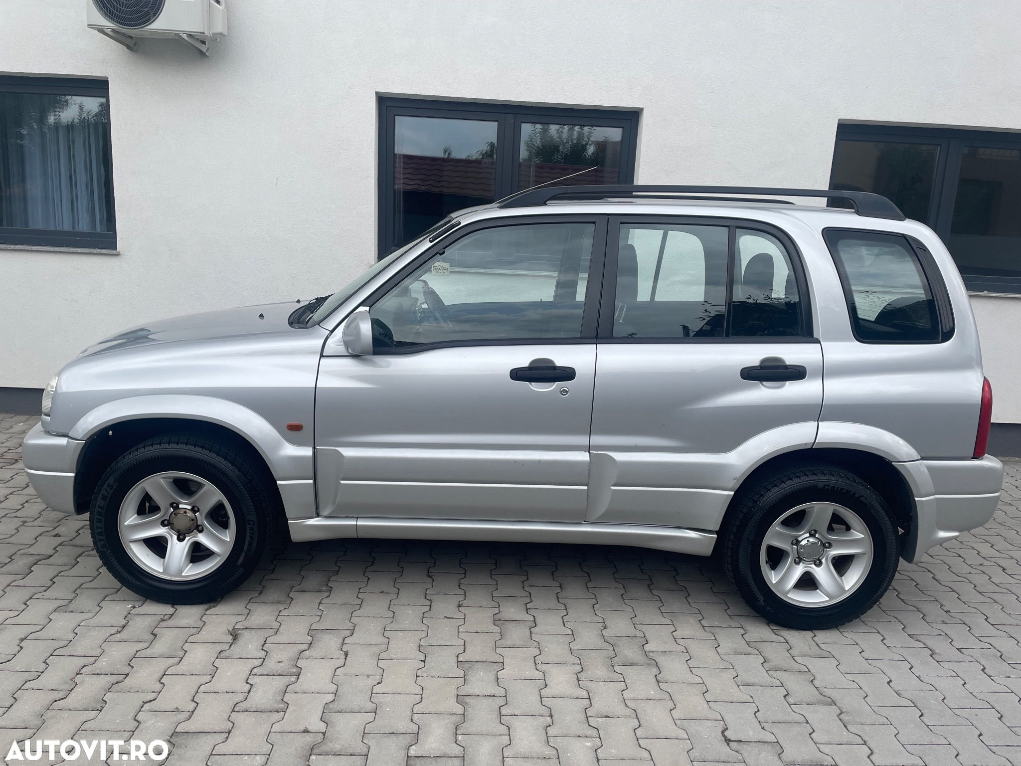 Suzuki Grand Vitara - 9
