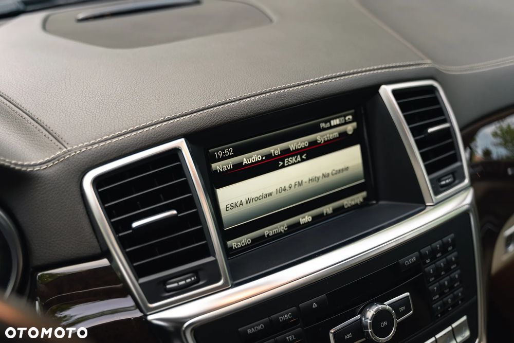 Mercedes-Benz GL 350 BlueTec 4-Matic - 21