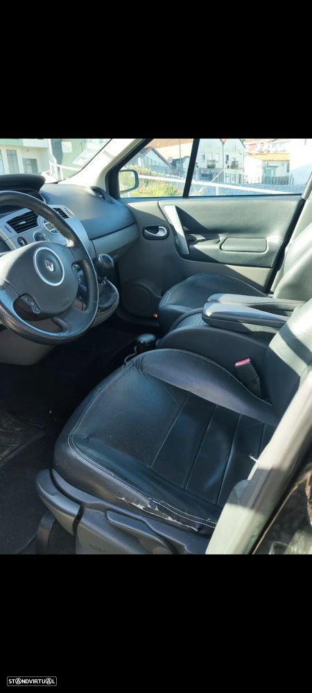 Renault Scénic 1.5 dCi Confort - 5