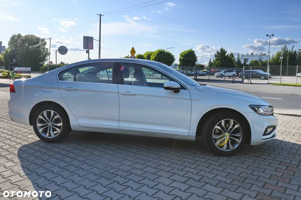 Volkswagen Passat 2.0 TSI Business DSG - 4